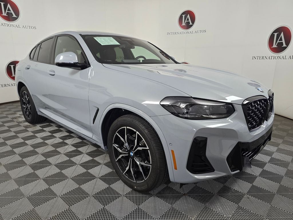2023 BMW X4 xDrive30i