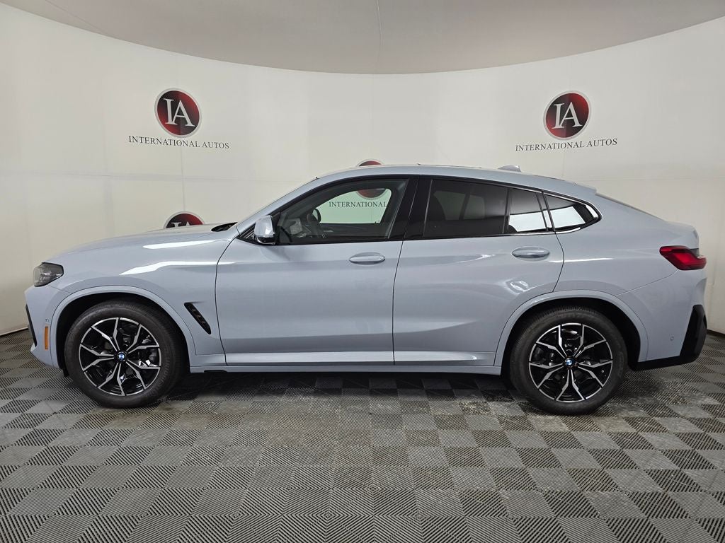 2023 BMW X4 xDrive30i