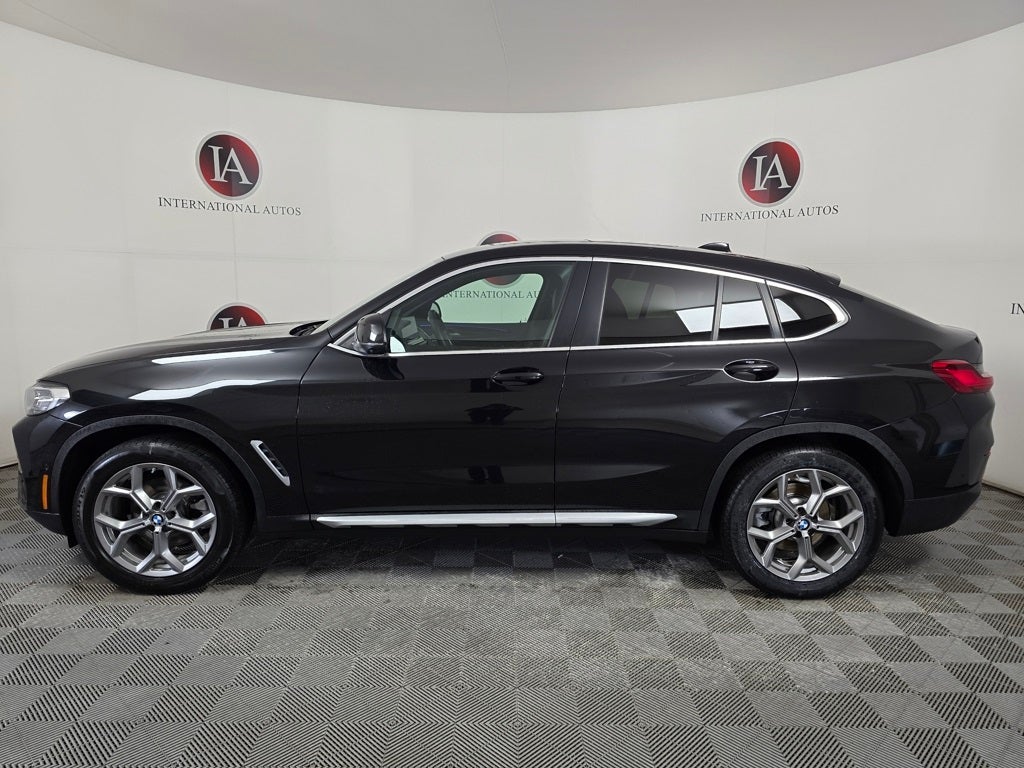 2023 BMW X4 xDrive30i