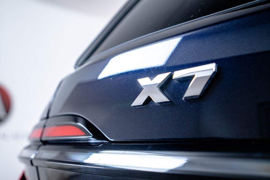 2024 BMW X7 M60i