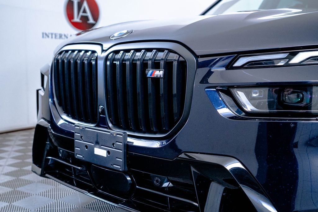 2024 BMW X7 M60i