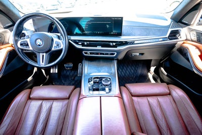 2024 BMW X7 M60i