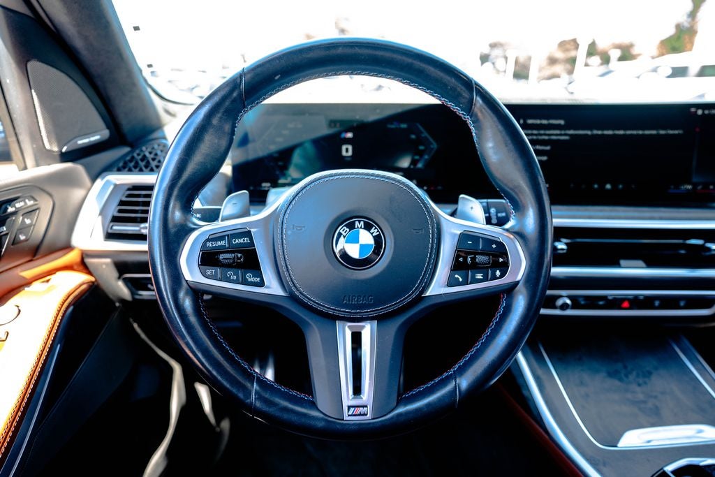 2024 BMW X7 M60i