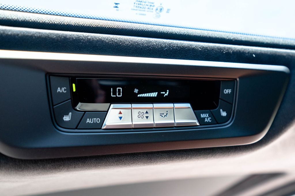 2024 BMW X7 M60i