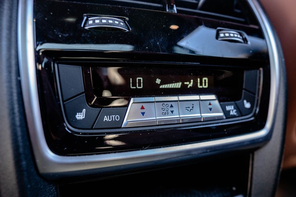 2024 BMW X7 M60i