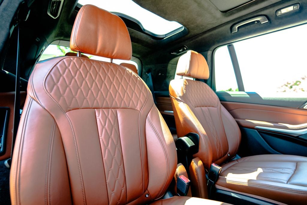2024 BMW X7 M60i