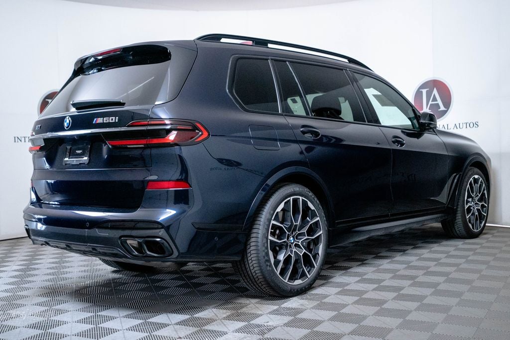 2024 BMW X7 M60i