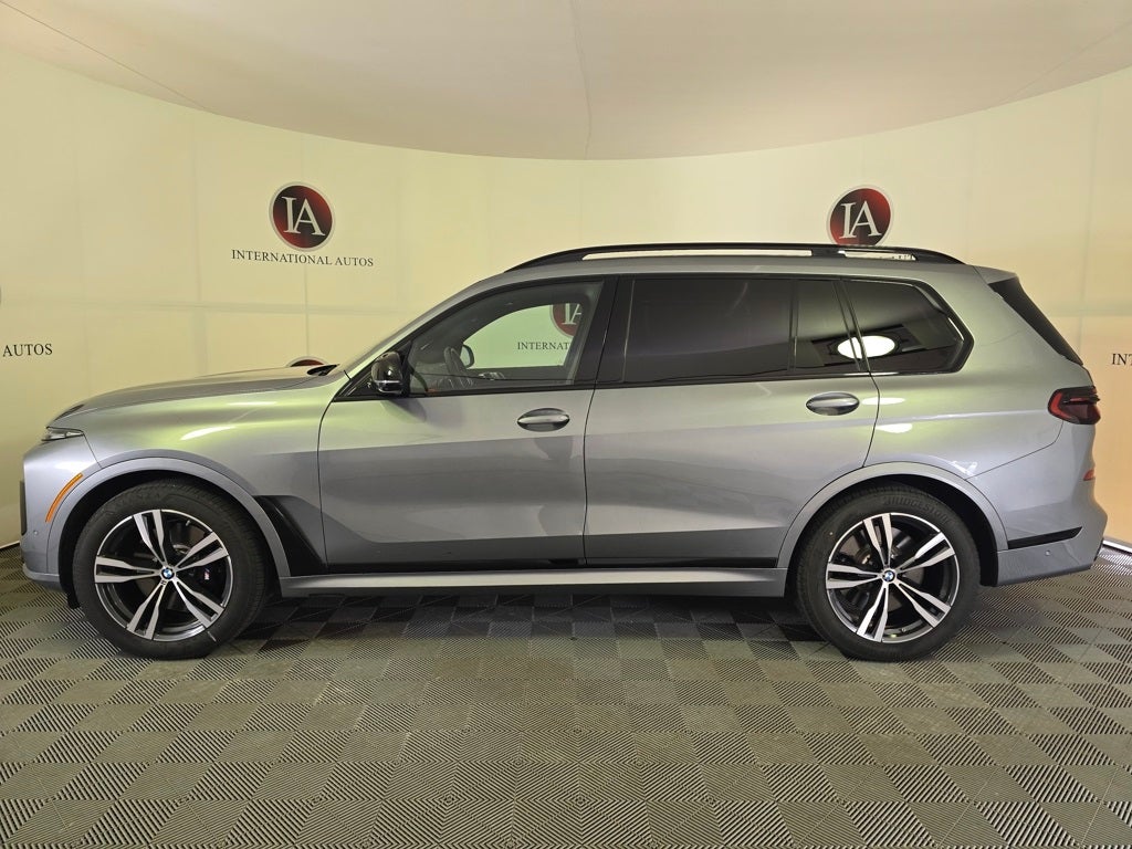 2024 BMW X7 M60i