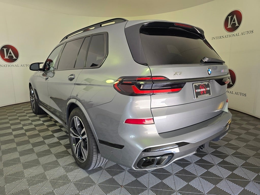 2024 BMW X7 M60i