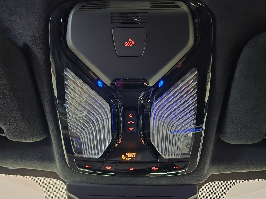 2024 BMW X7 M60i