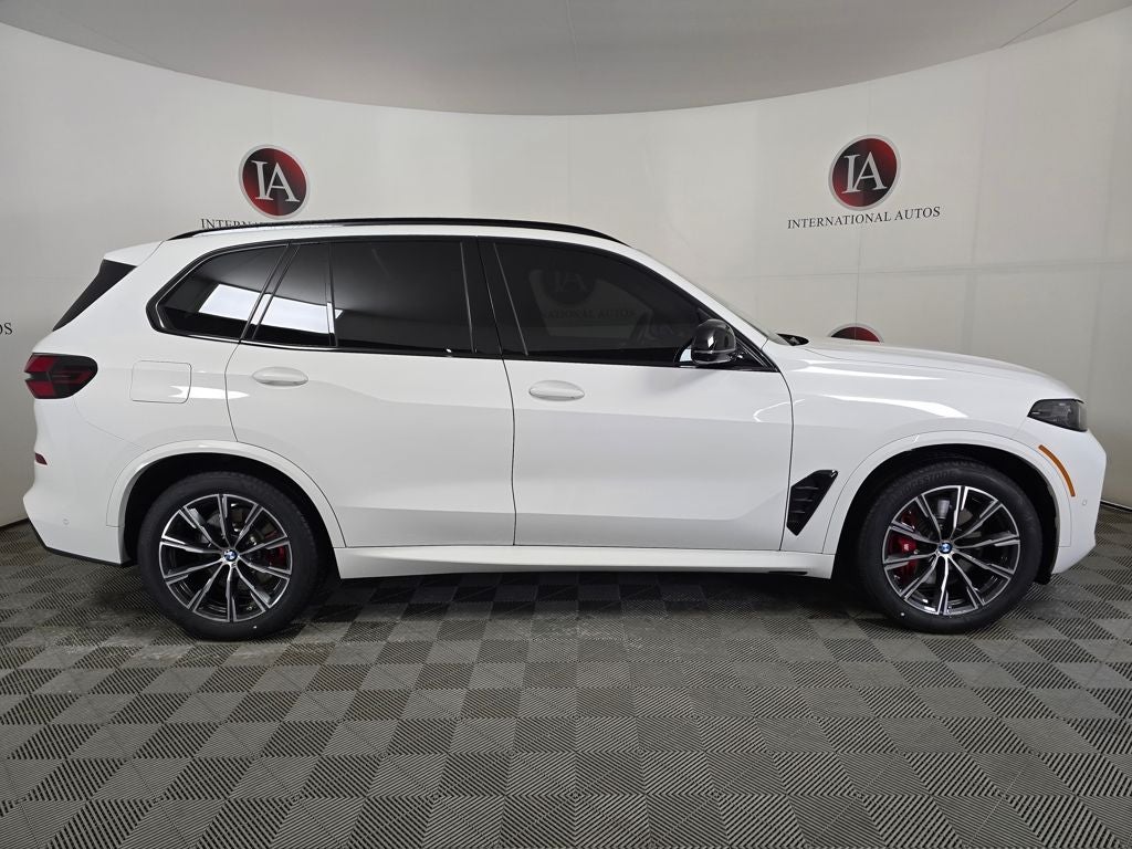 2024 BMW X5 M60i