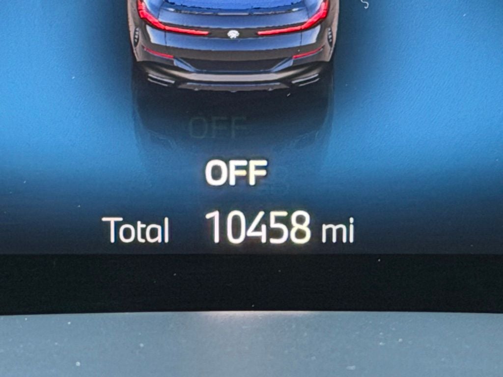 2025 BMW X6 xDrive40i