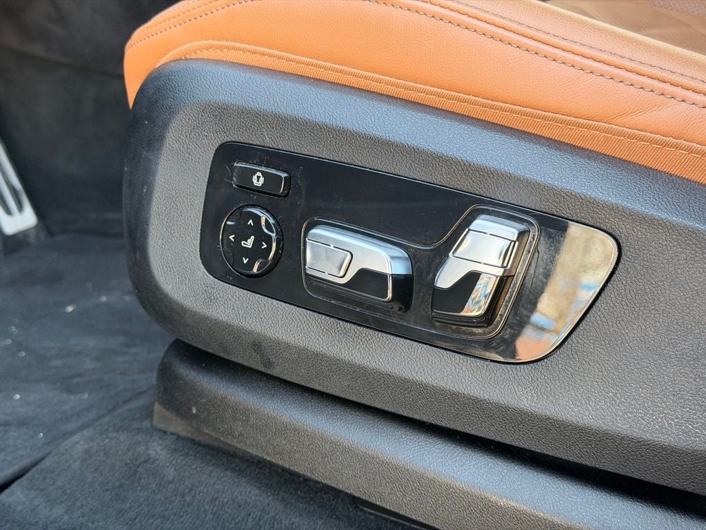 2025 BMW X6 xDrive40i