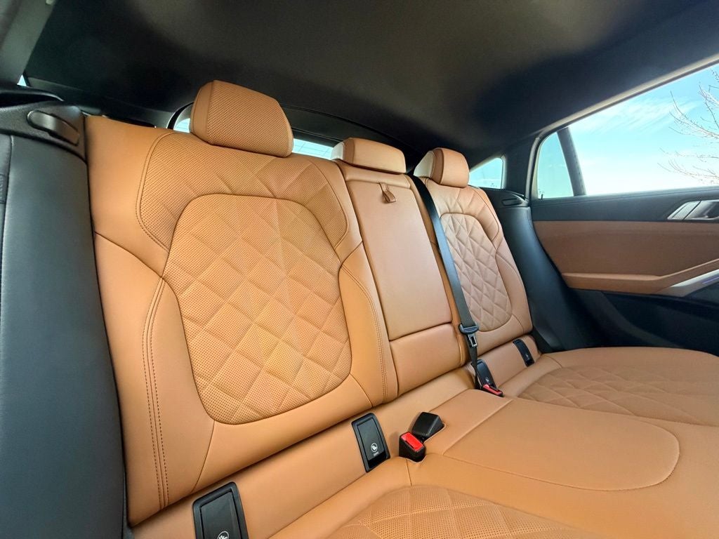 2025 BMW X6 xDrive40i