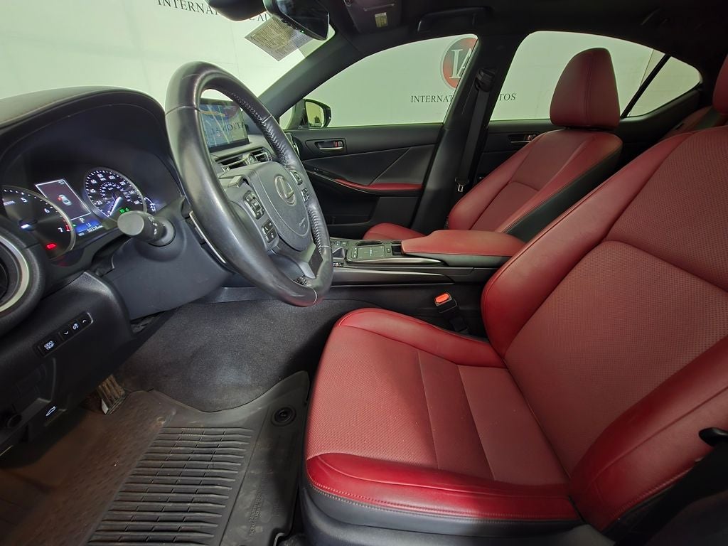 2021 Lexus IS 300 9506E