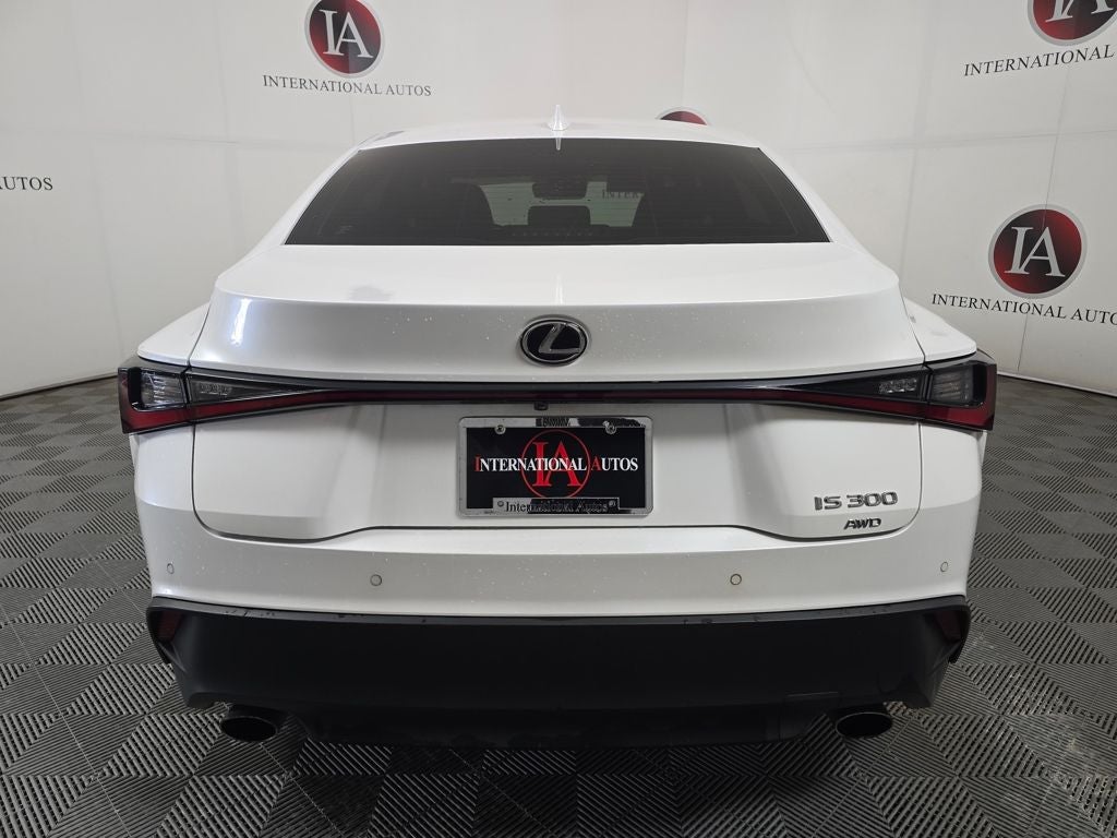 2021 Lexus IS 300 9506E