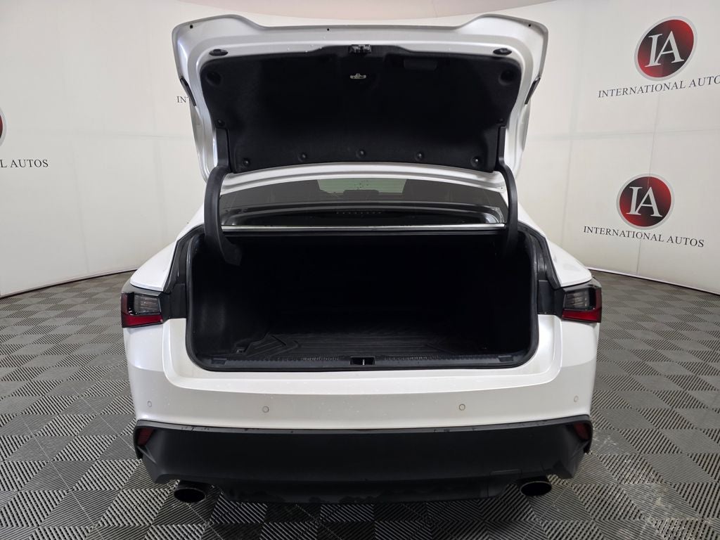 2021 Lexus IS 300 9506E
