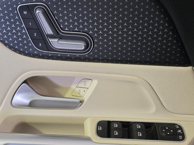 2025 Mercedes-Benz GLB GLB 250 4MATIC®