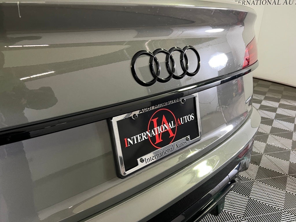 2025 Audi Q5 Sportback 45 S line Prestige quattro