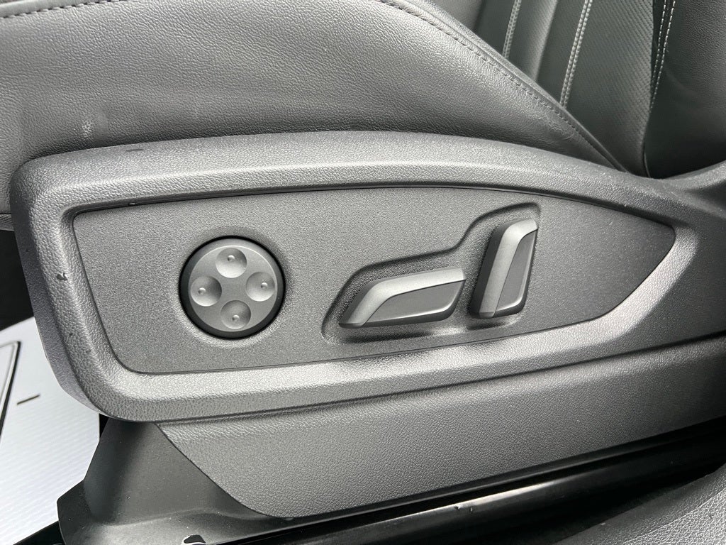 2025 Audi Q5 Sportback 45 S line Prestige quattro