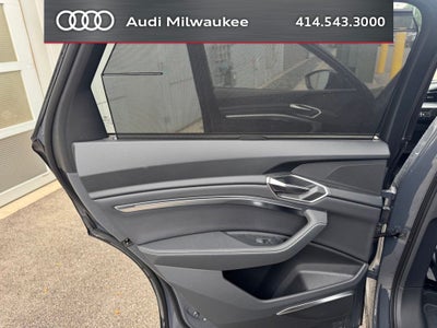 2024 Audi Q8 e-tron Prestige quattro