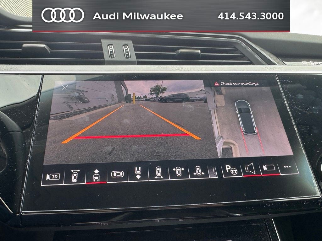 2024 Audi Q8 e-tron Prestige quattro