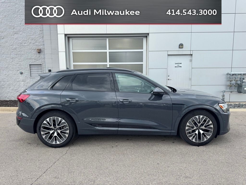 2024 Audi Q8 e-tron Prestige quattro