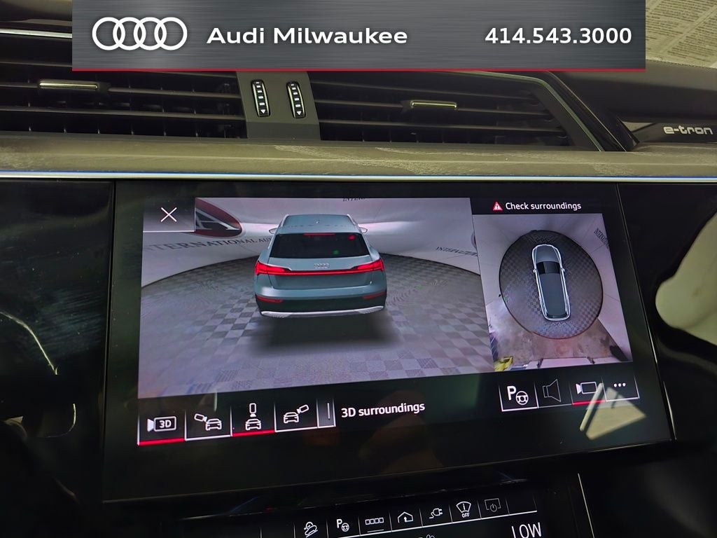 2024 Audi Q8 e-tron Prestige quattro
