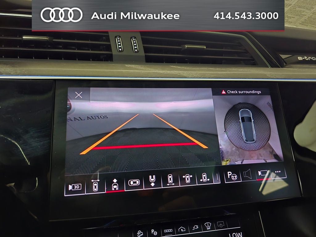 2024 Audi Q8 e-tron Prestige quattro