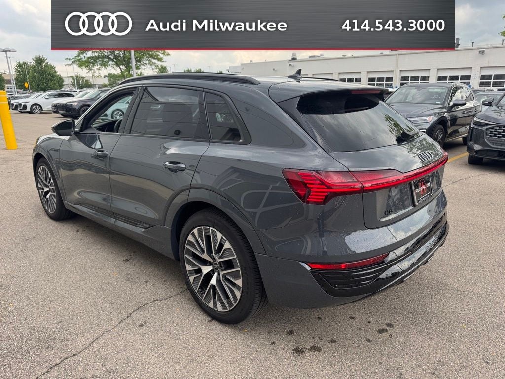 2024 Audi Q8 e-tron Prestige quattro