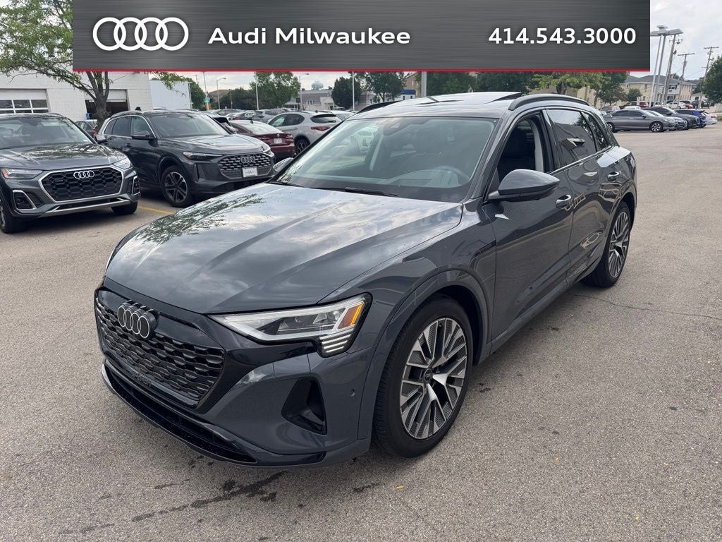 2024 Audi Q8 e-tron Prestige quattro