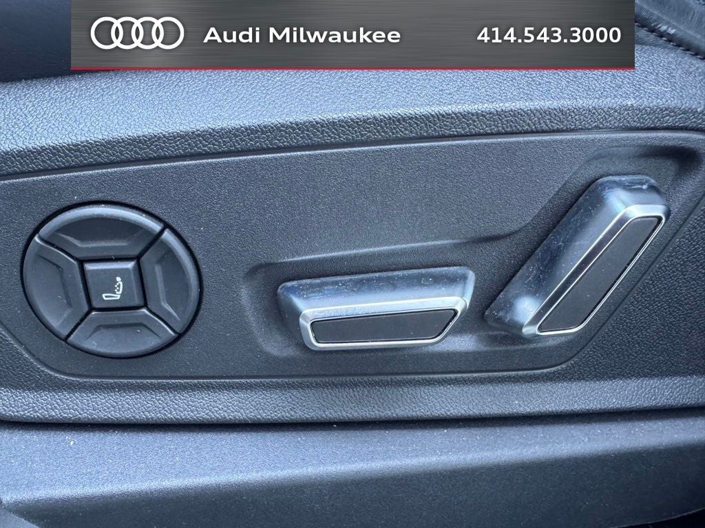2024 Audi Q8 e-tron Prestige quattro