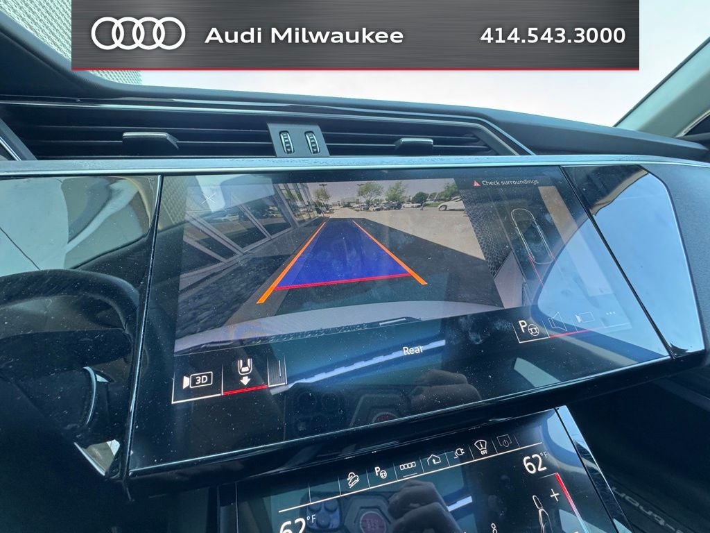 2024 Audi Q8 e-tron Prestige quattro