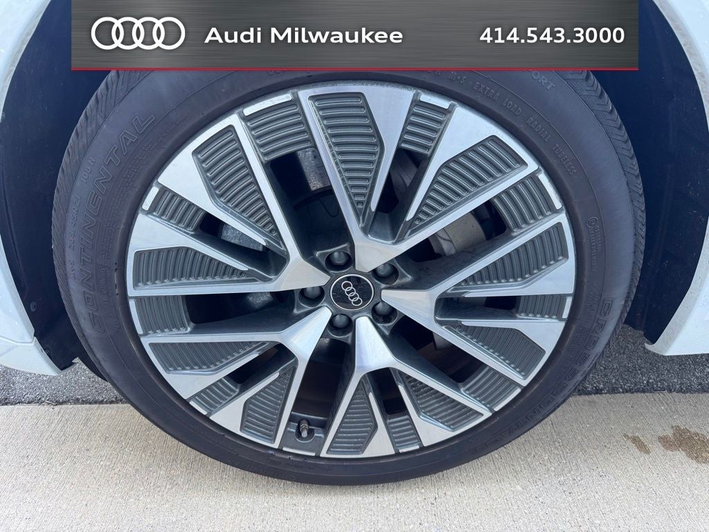 2024 Audi Q8 e-tron Prestige quattro
