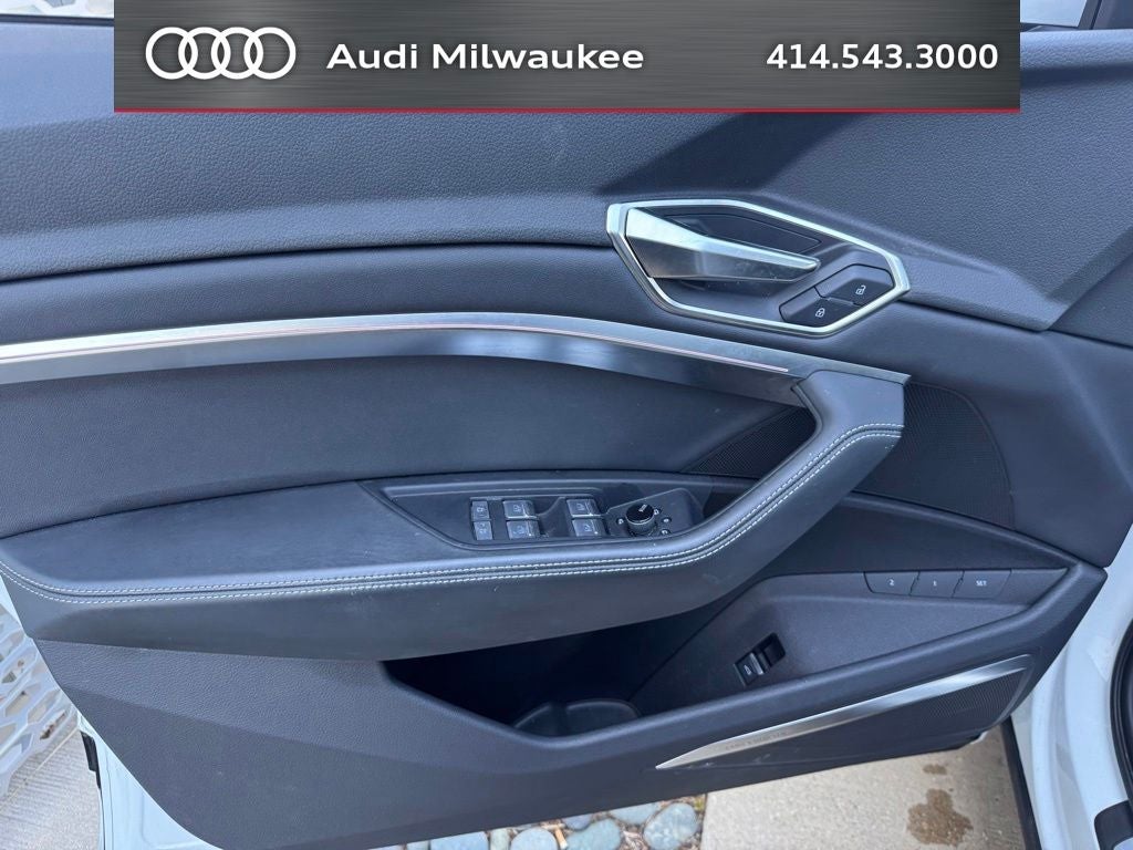 2024 Audi Q8 e-tron Prestige quattro