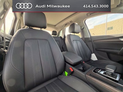 2024 Audi Q5 40 Premium quattro