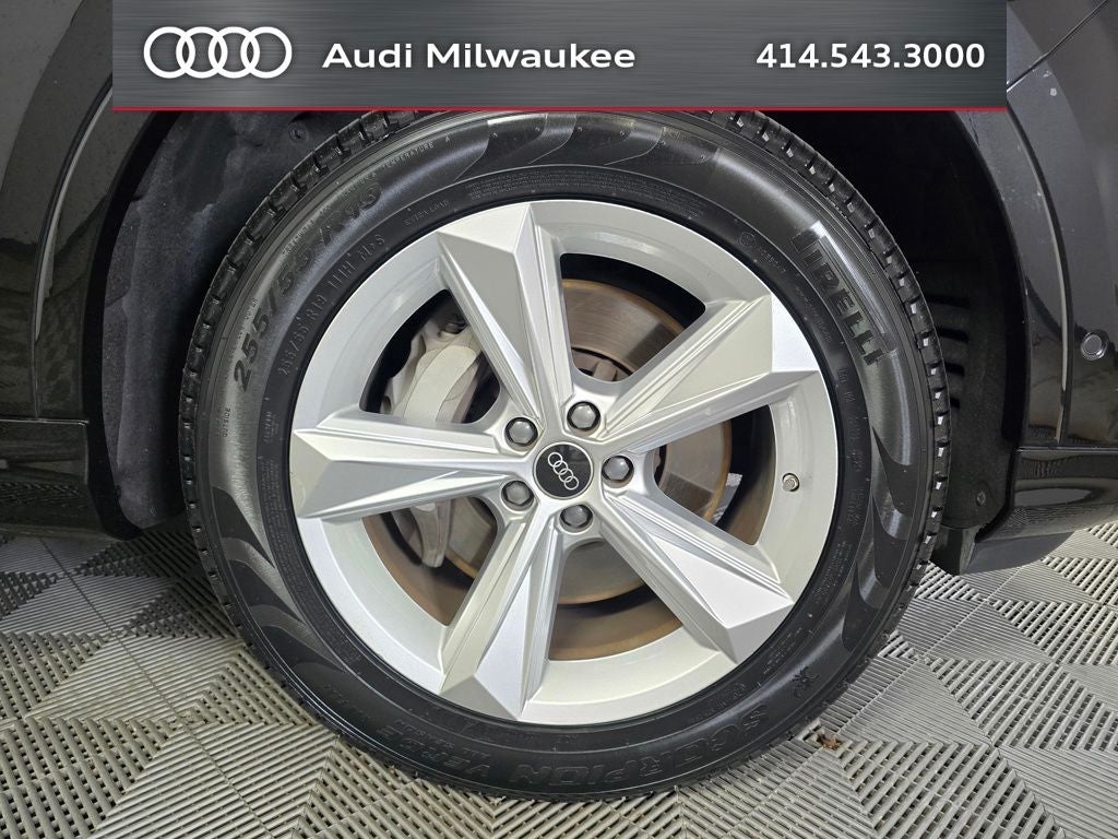 2023 Audi Q7 45 Premium quattro