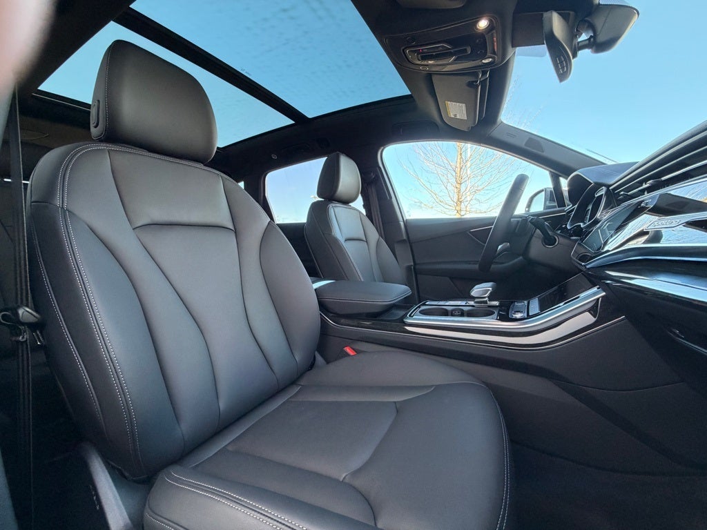 2025 Audi Q7 45 Premium quattro