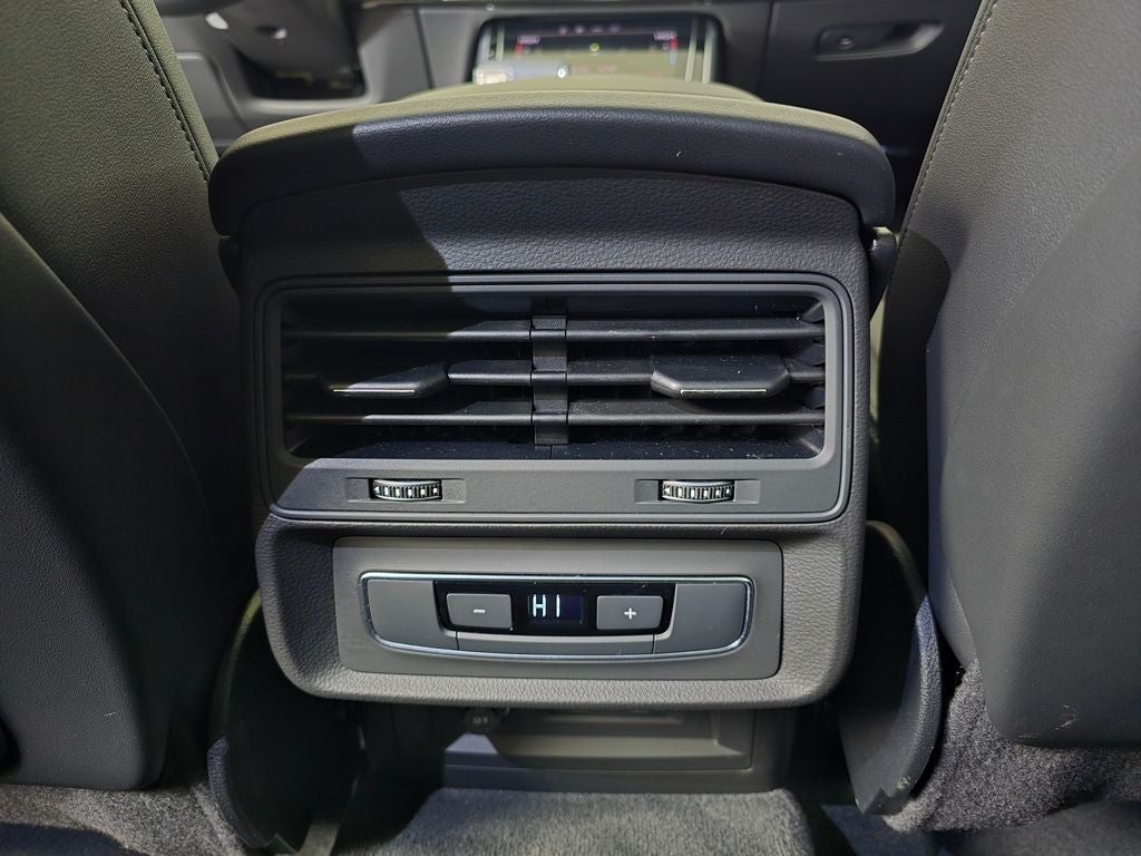 2025 Audi Q7 45 Premium quattro