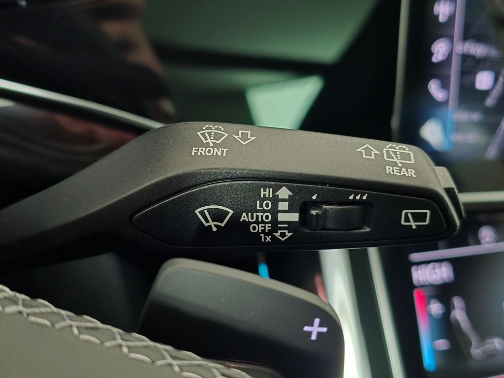 2025 Audi Q7 45 Premium quattro