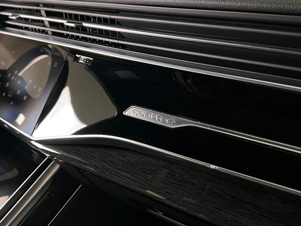 2021 Audi Q7 45 Premium quattro