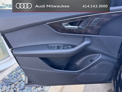 2023 Audi Q8 55 Premium quattro