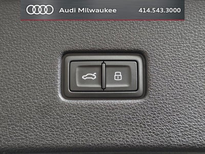 2023 Audi Q8 55 Premium quattro