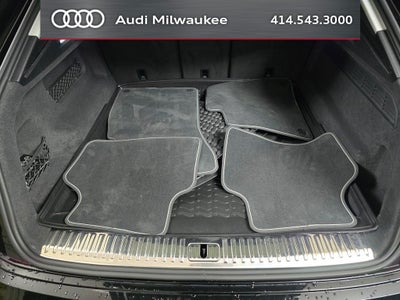 2023 Audi Q8 55 Premium quattro