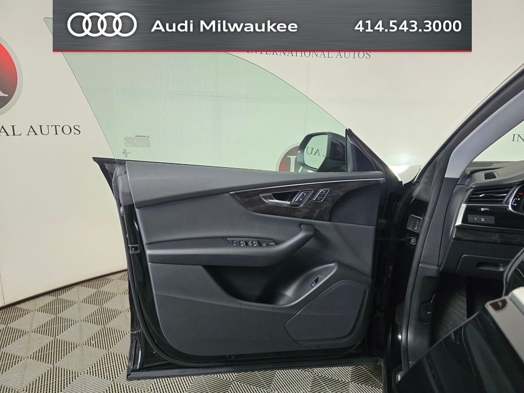 2023 Audi Q8 55 Premium quattro
