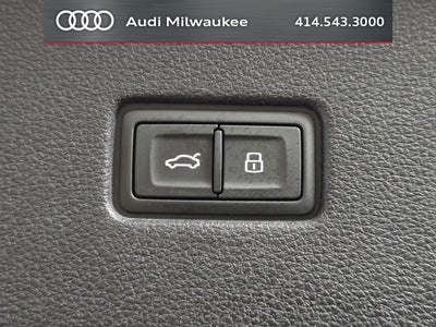 2023 Audi Q8 55 Premium quattro