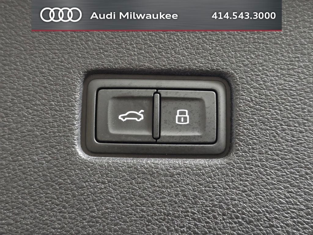 2023 Audi Q8 55 Premium quattro