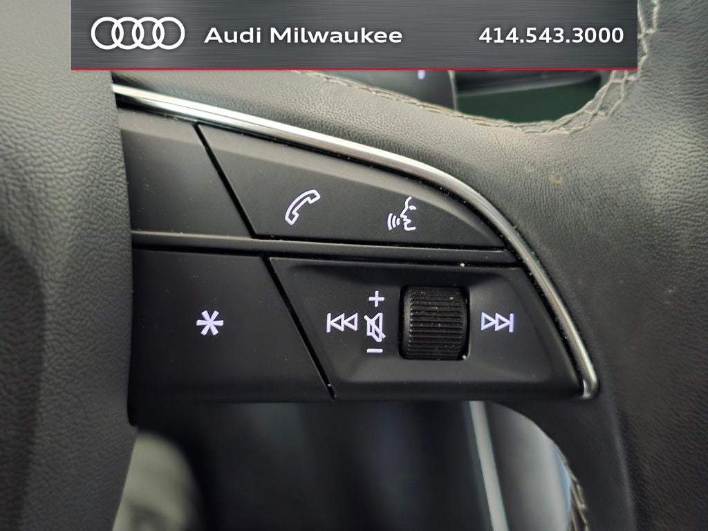 2023 Audi Q8 55 Premium quattro