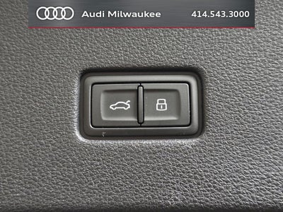 2023 Audi Q8 55 Premium quattro