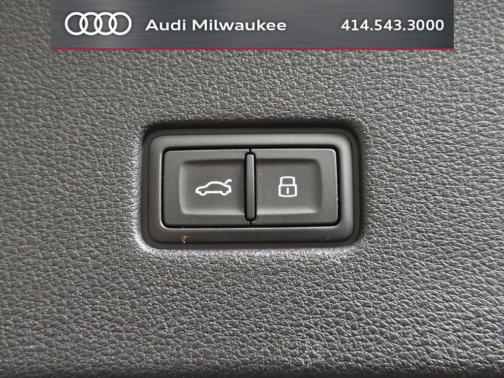 2023 Audi Q8 55 Premium quattro